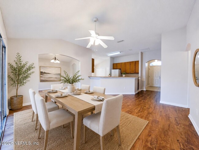 Building Photo - 893 Oak Arbor Cir
