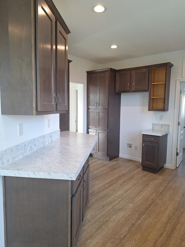 Building Photo - 21226 Hwy 175