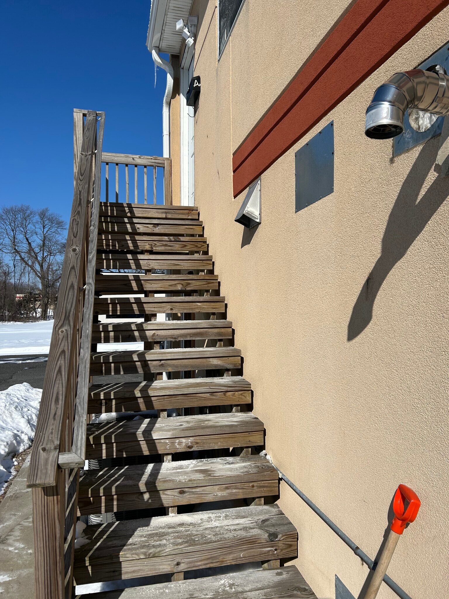 Building Photo - 264 Highway 35