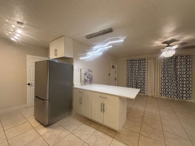 Building Photo - 21882 Haines Ave