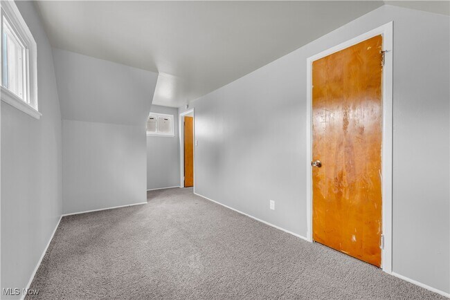Building Photo - 17401 Wayne Dr