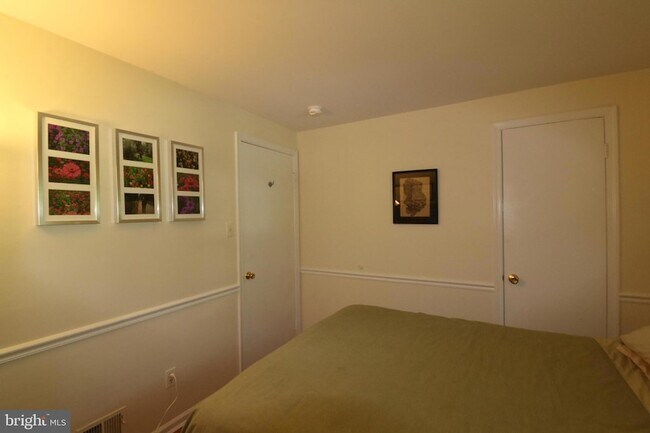 Building Photo - 6703 Rannoch Rd