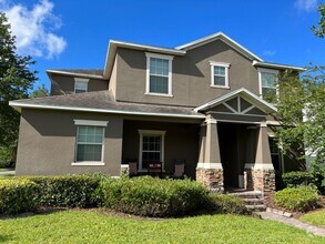 Building Photo - BEAUTIFUL 4 BEDROOM 3.5 BATHS HOME 2566 SQ...