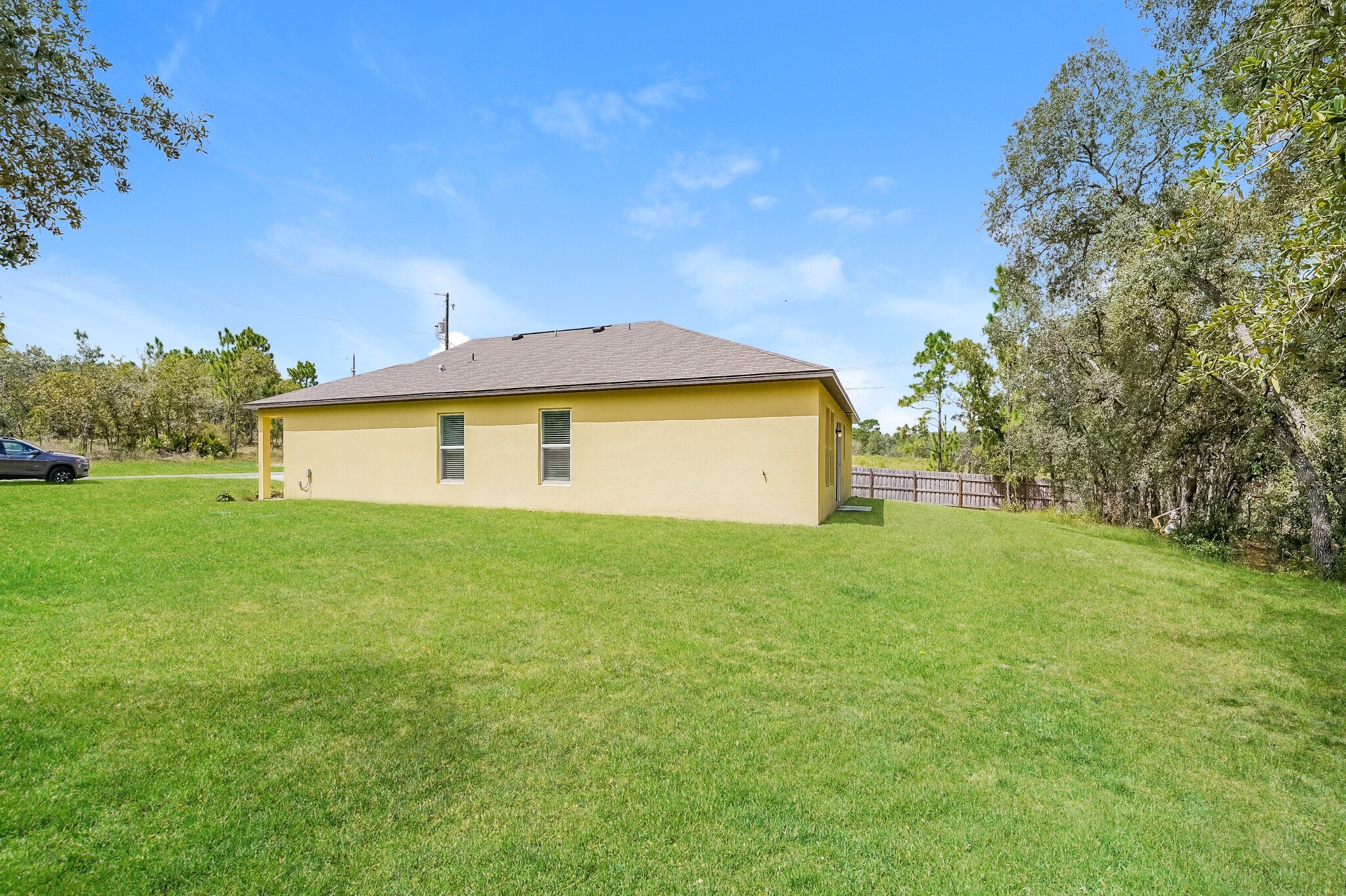 Building Photo - 6830 N Pavilion Loop