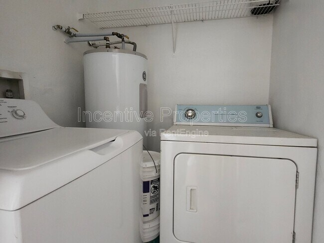 Building Photo - 4720 Walden Cir