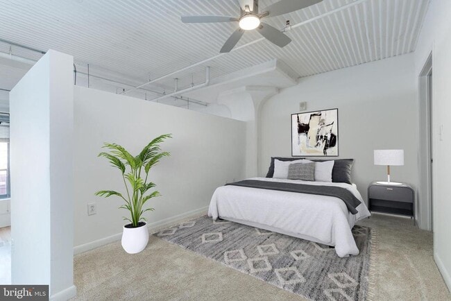 Building Photo - 2200 Arch St