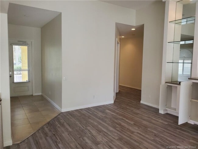 Building Photo - 11300 SW Northland Dr