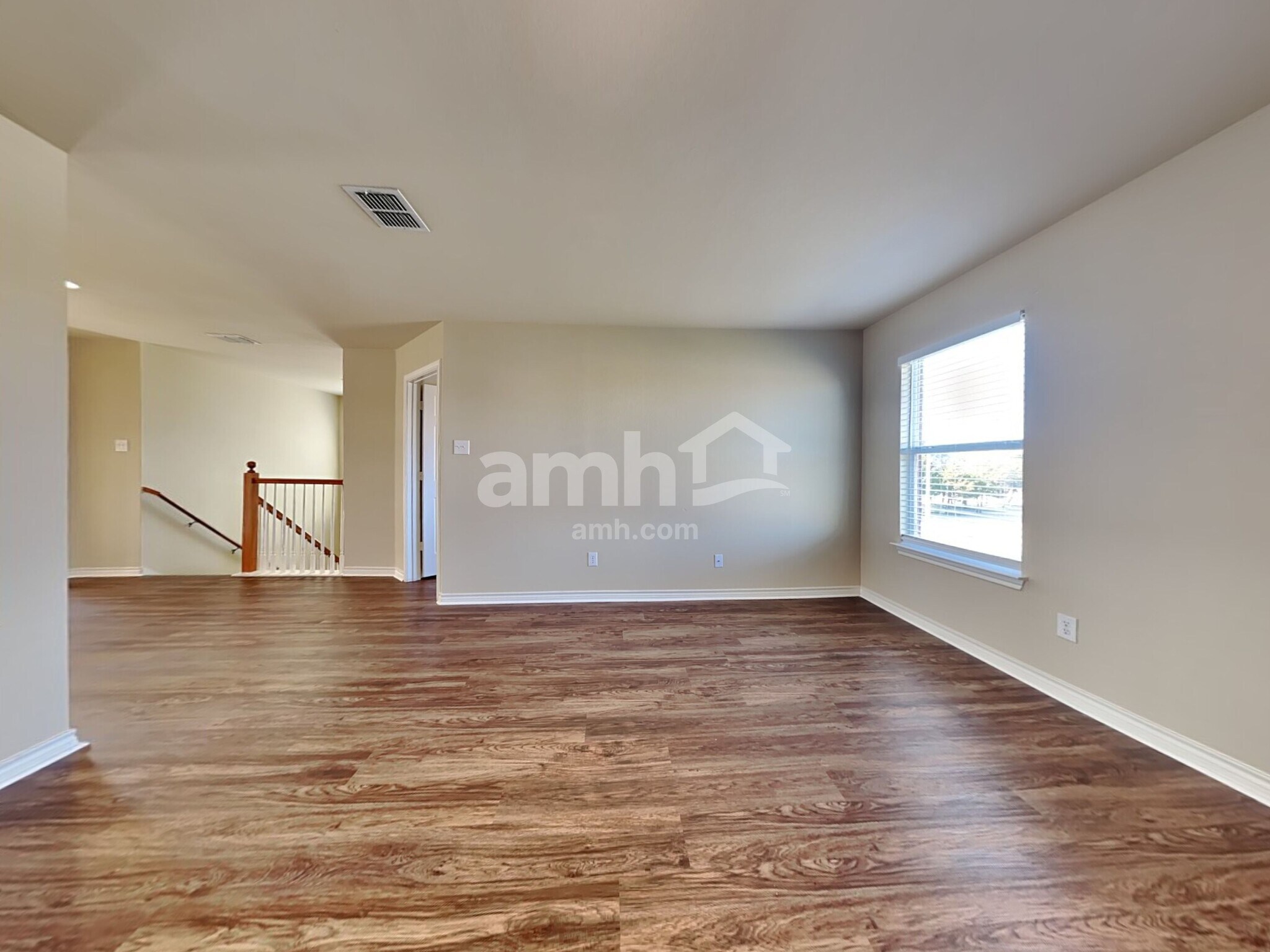 Building Photo - 1703 Chadwick Dr