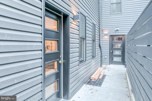 Building Photo - 2026 Spring Garden St