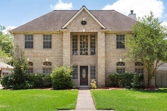 Building Photo - 2439 Shelby Park Dr
