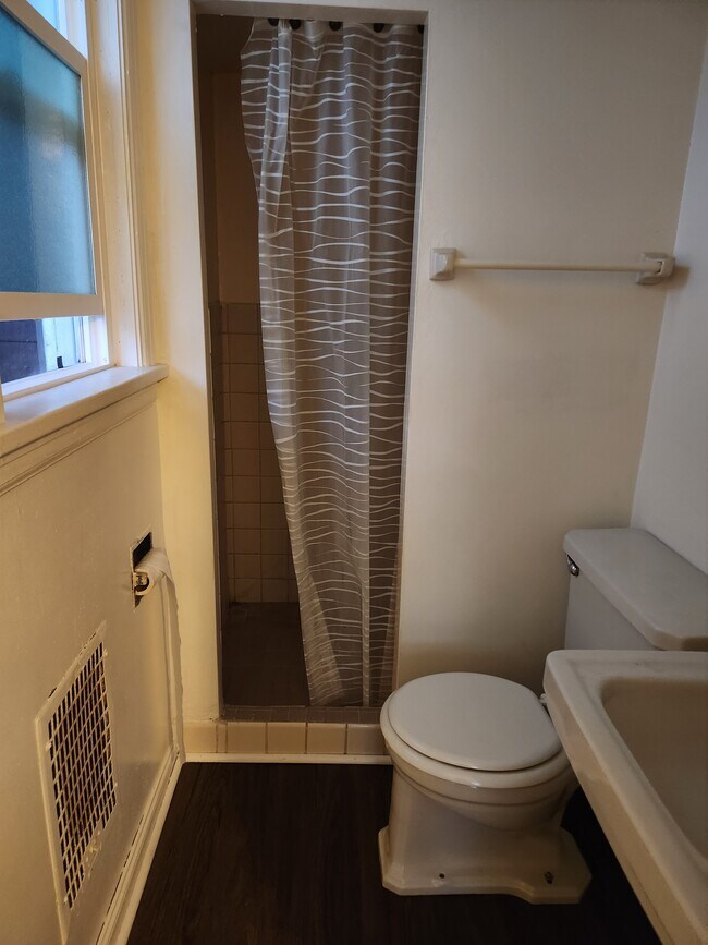 Bathroom - 807 Main Ave