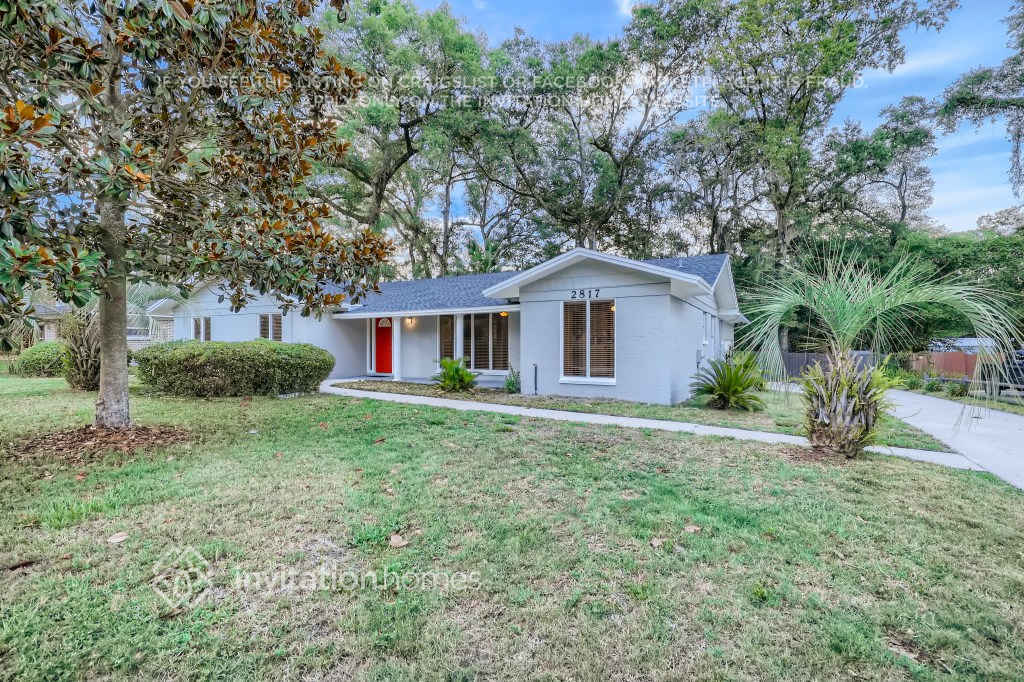 Building Photo - 2817 Paces Ferry Rd W