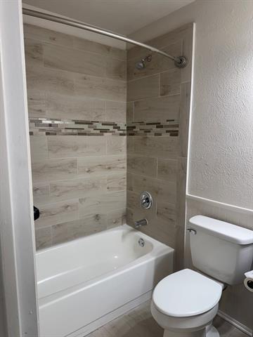 Building Photo - 4211 Spring Brook Dr