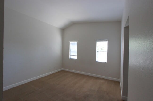 Building Photo - 24730 Cornstalk Rd