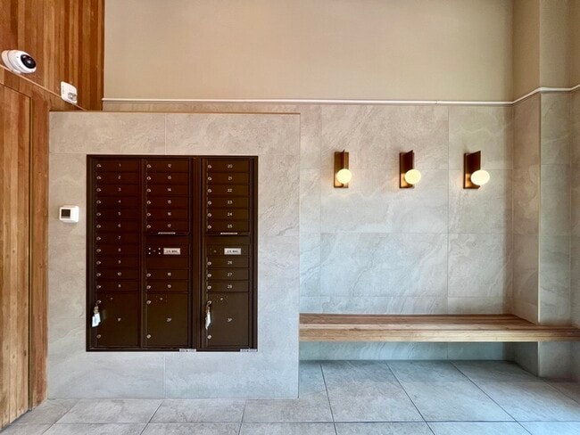 Building Photo - 801 N St NW