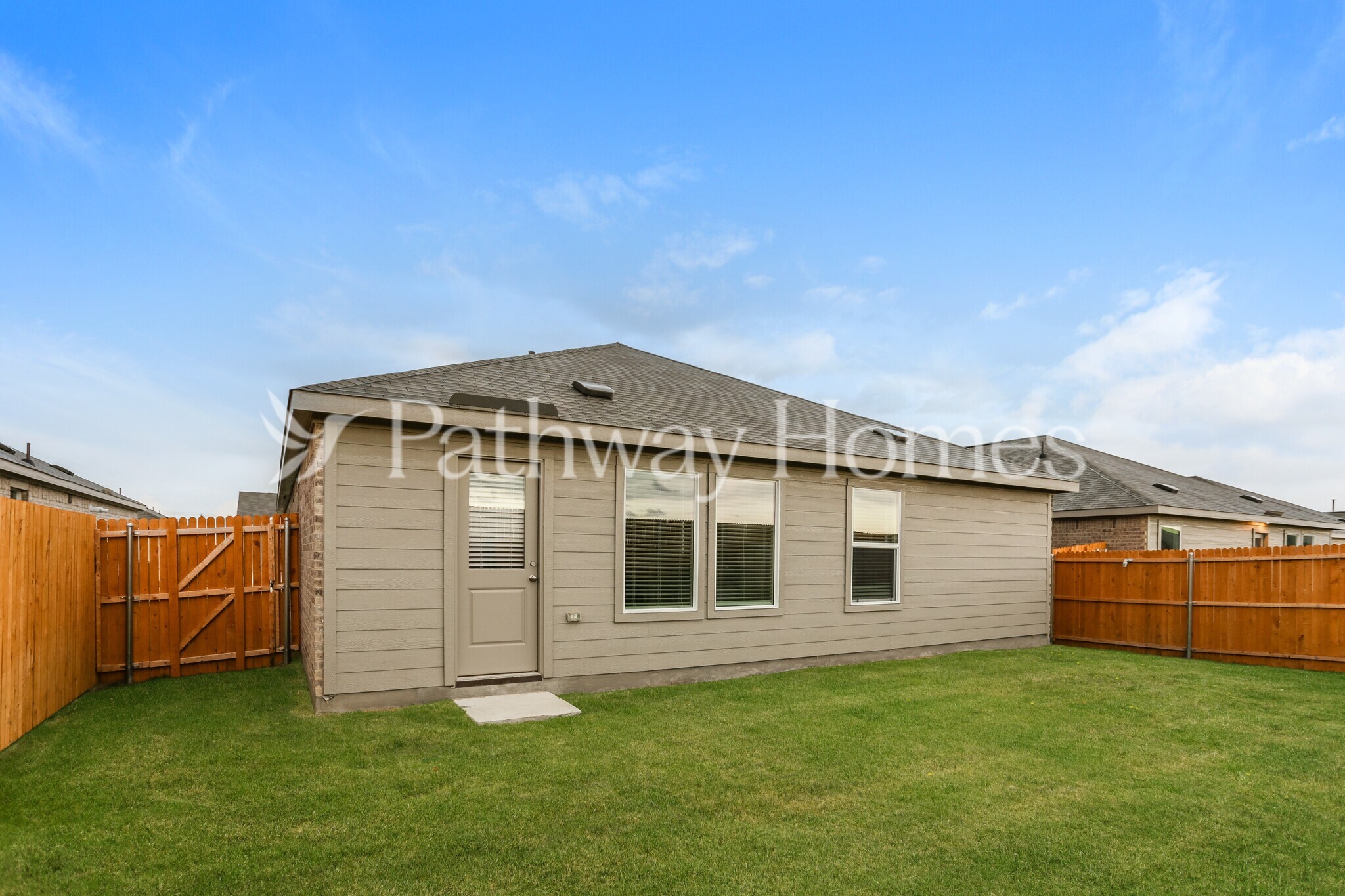 Building Photo - 1533 Lanner Mdws Ln