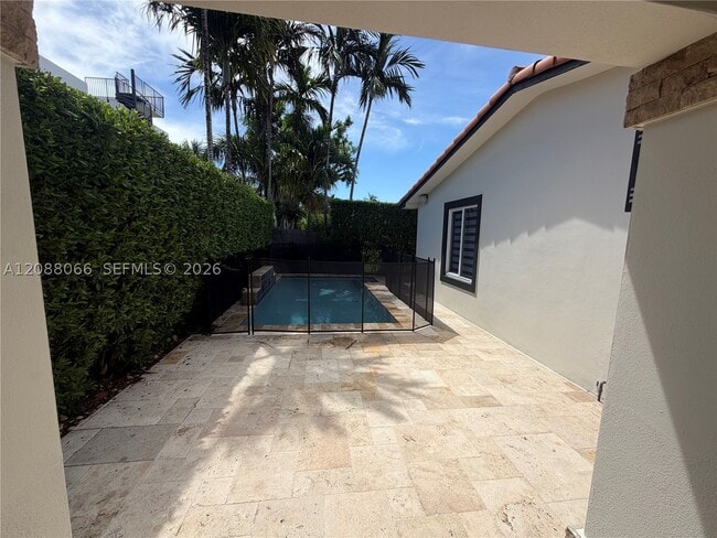 Building Photo - 9341 Dickens Ave