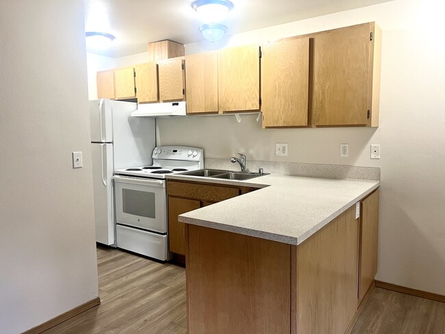 Westwood Park Apartments - 815 Eatonville Hwy W Eatonville WA 98328 ...