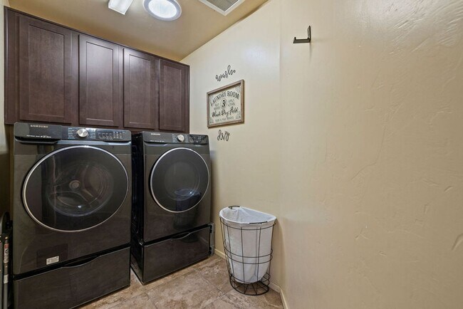 Building Photo - 3 Bedroom Home Located in Civano