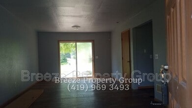 Building Photo - 1449 N Superior St