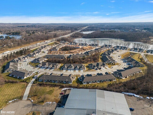 Building Photo - 5855 Windword Dr