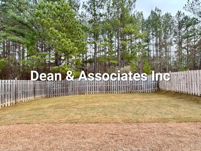 Building Photo - 2044 Springfield Dr