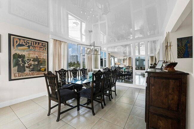 Building Photo - 3180 S Ocean Dr