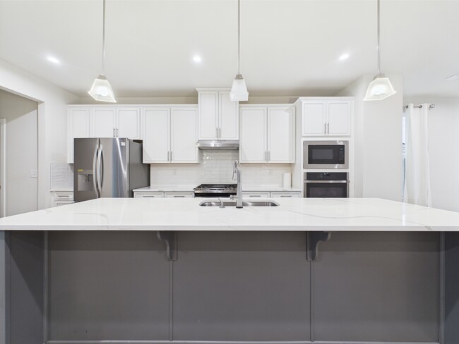 Building Photo - 1416 Bridgeford Dr NW