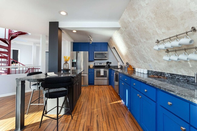 Building Photo - 585 Granny Lewis Ln