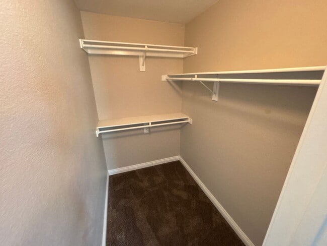 Building Photo - Cozy 1Bed/1Bath 2nd floor Condo in Henderson!