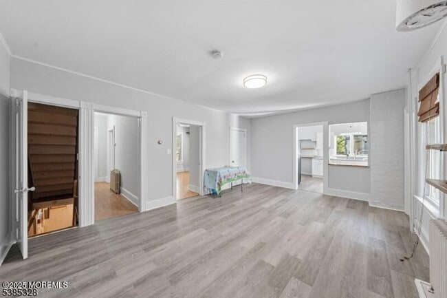 Building Photo - 479 Line Rd