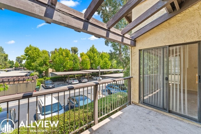 Building Photo - Stunning Dual Master Condo Available NOW i...