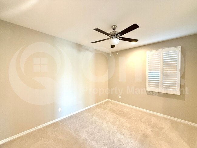 Building Photo - 5542 N 107th Ln