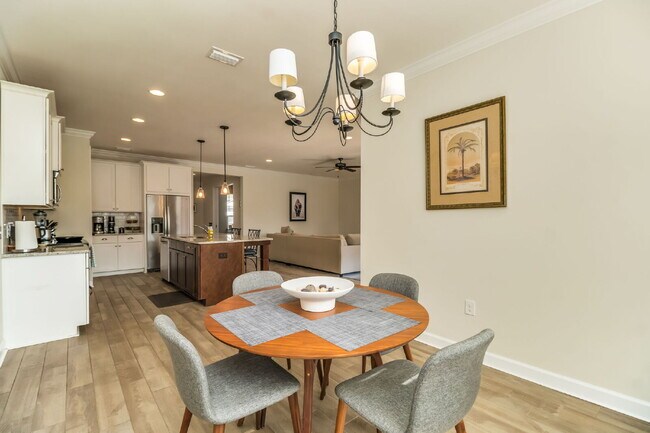 Building Photo - Beautiful 3BR / 2BA Home – Built 2019 – Fort Walton Beach