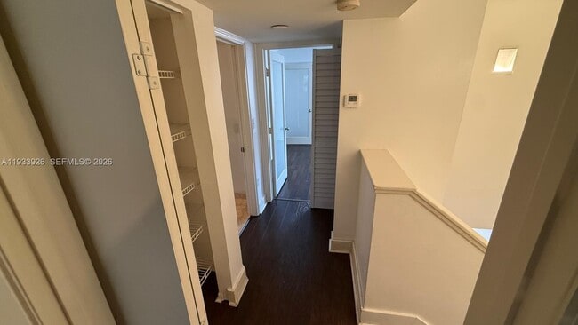 Building Photo - 2961 NE 185th St