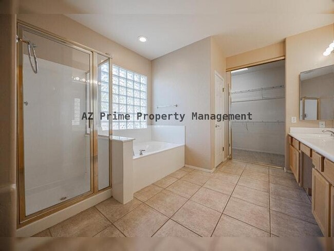 Building Photo - 522 N Kimberlee Way