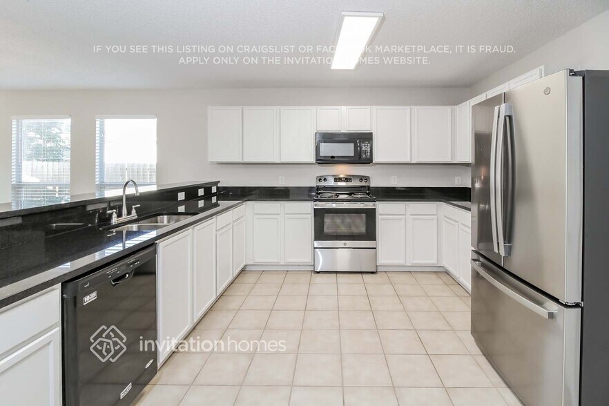 Building Photo - 9701 George Bush Dr
