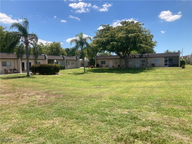 Building Photo - 6300 South Pointe Blvd