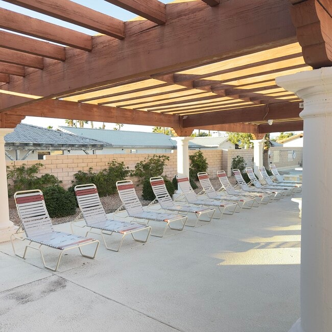 Building Photo - 27131 Shadowcrest Ln