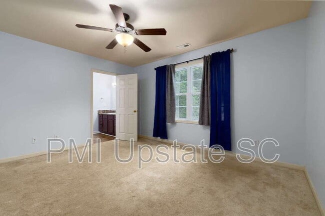 Building Photo - 1122 E Lee Rd