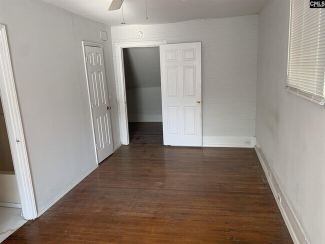 Building Photo - 112 Huger St