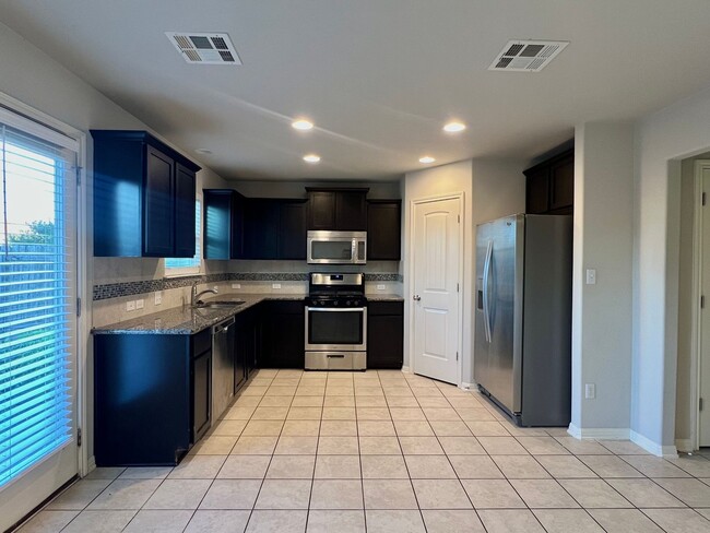Building Photo - Off I-35 in San Marcos! $300 Move-In Credit!