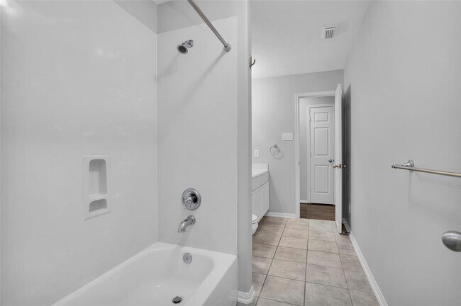 Building Photo - 28234 Sweet Oak Ln