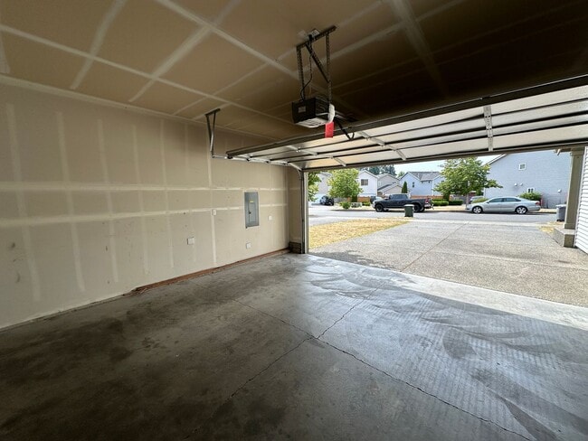 Building Photo - 1436 Packwood Ave