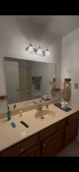 Building Photo - 280 Norris Shores Dr