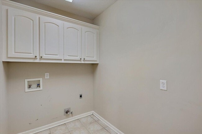 Building Photo - 108 Turnberry Cv