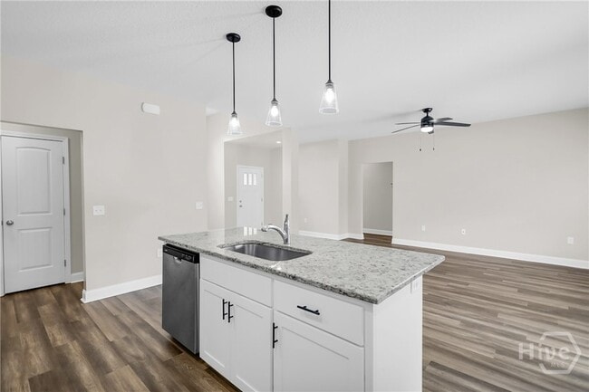 Building Photo - 1039 Meloney Dr