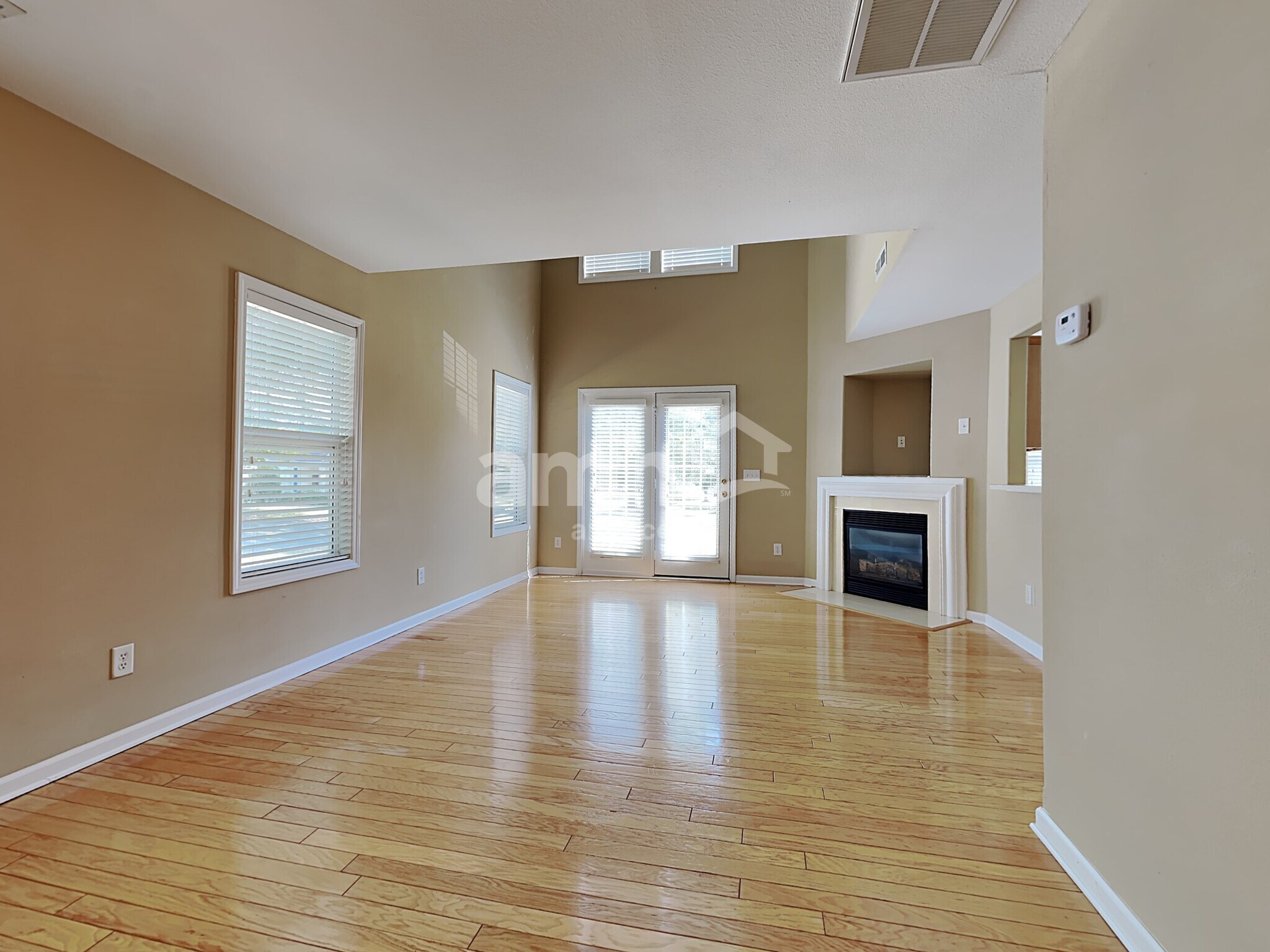 Building Photo - 118 Greenway St