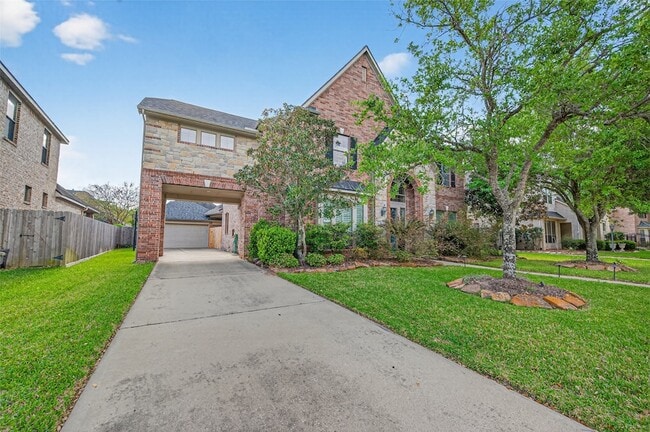 Building Photo - 5803 Grandwood Ln