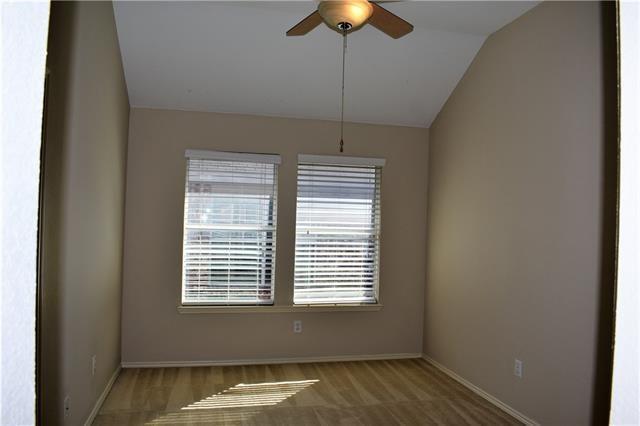 Building Photo - 6913 Oak Falls Dr